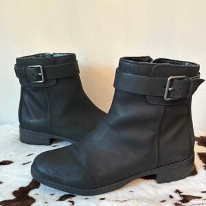 Cole Haan Black Leather Ankle Boots Sz 7 1/2